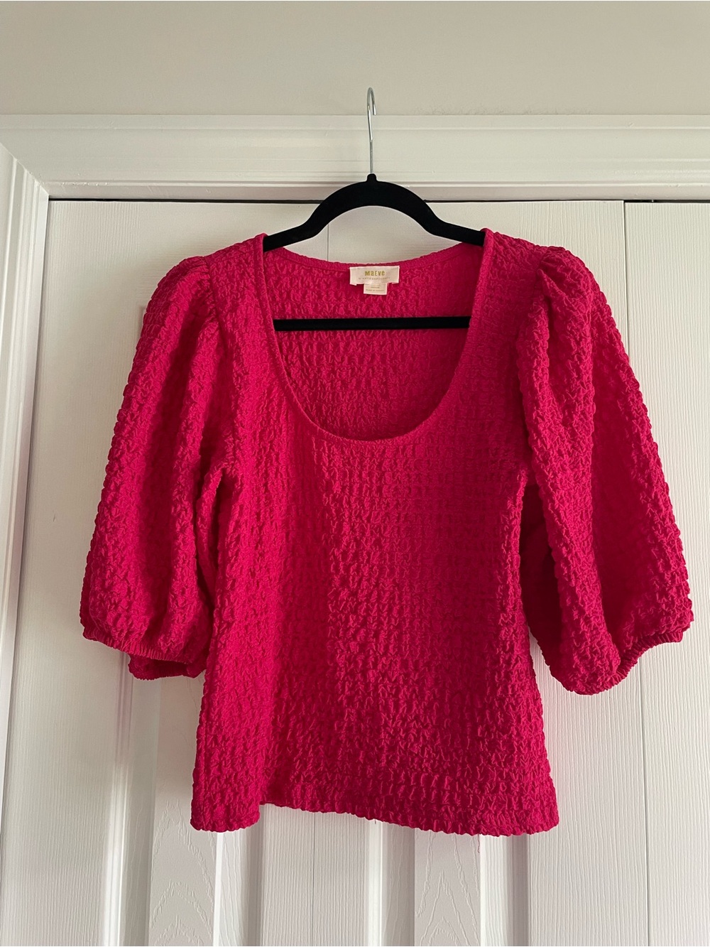 Maeve Hot Pink Textured Puff-Sleeve Top